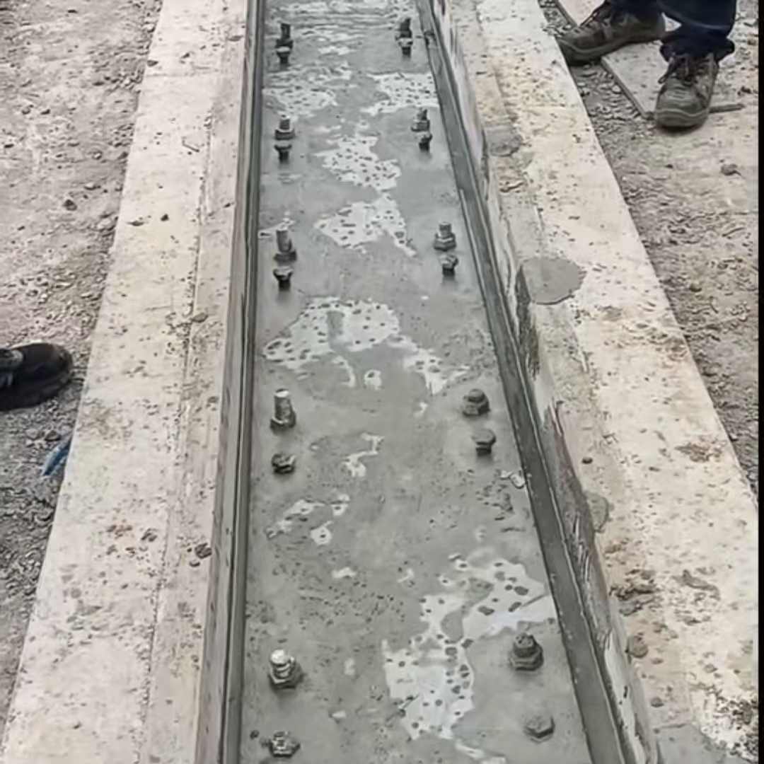 潮南港口码头起重机龙门吊重型机械设备稳固用早强快凝轨道胶泥